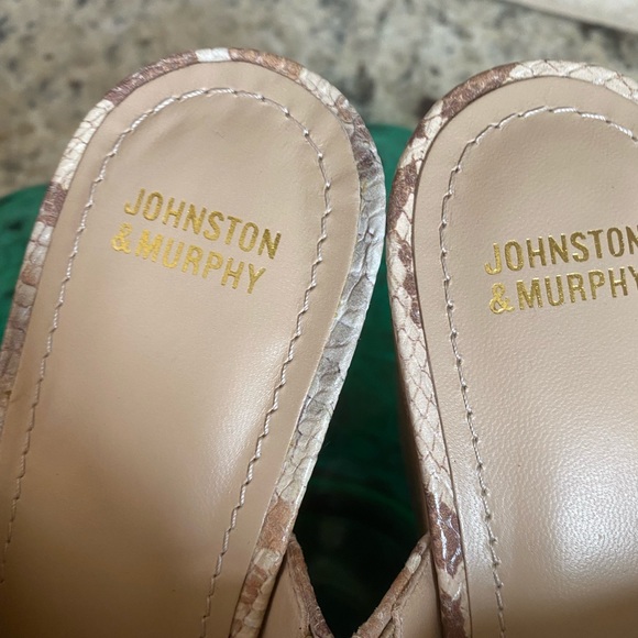 Like New! Johnston & Murphy Angie Taupe Snakeskin Leather Mules Size 6 - Picture 13 of 15
